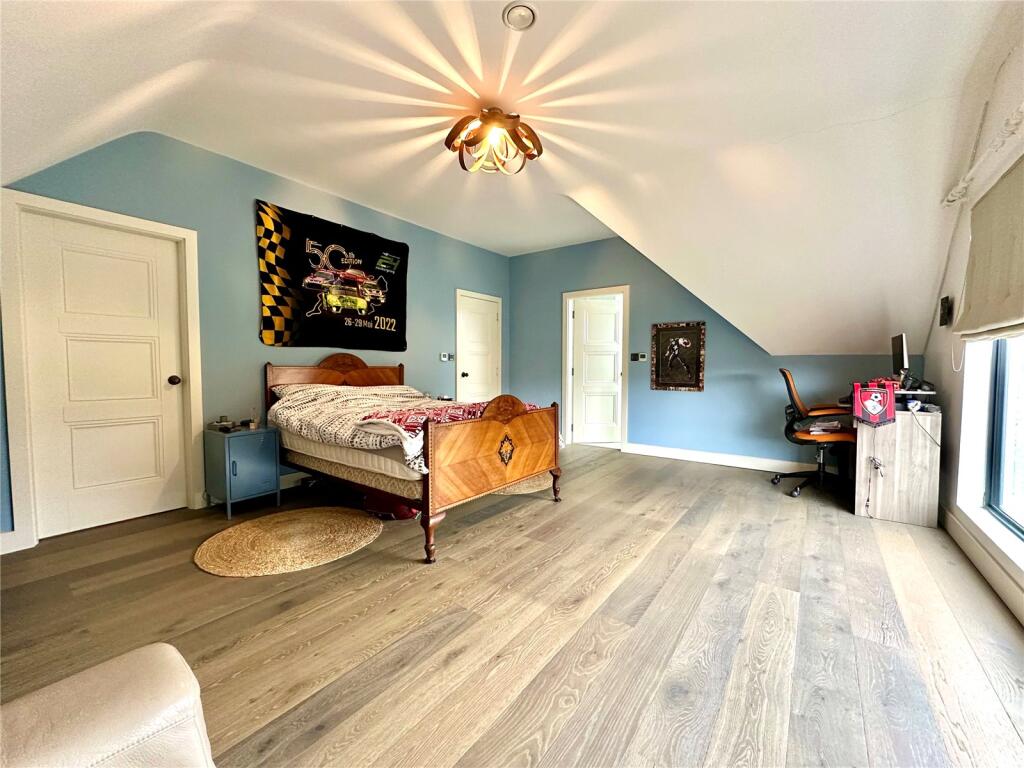 Additional image 11 of Warren Close, Ringwood, BH24