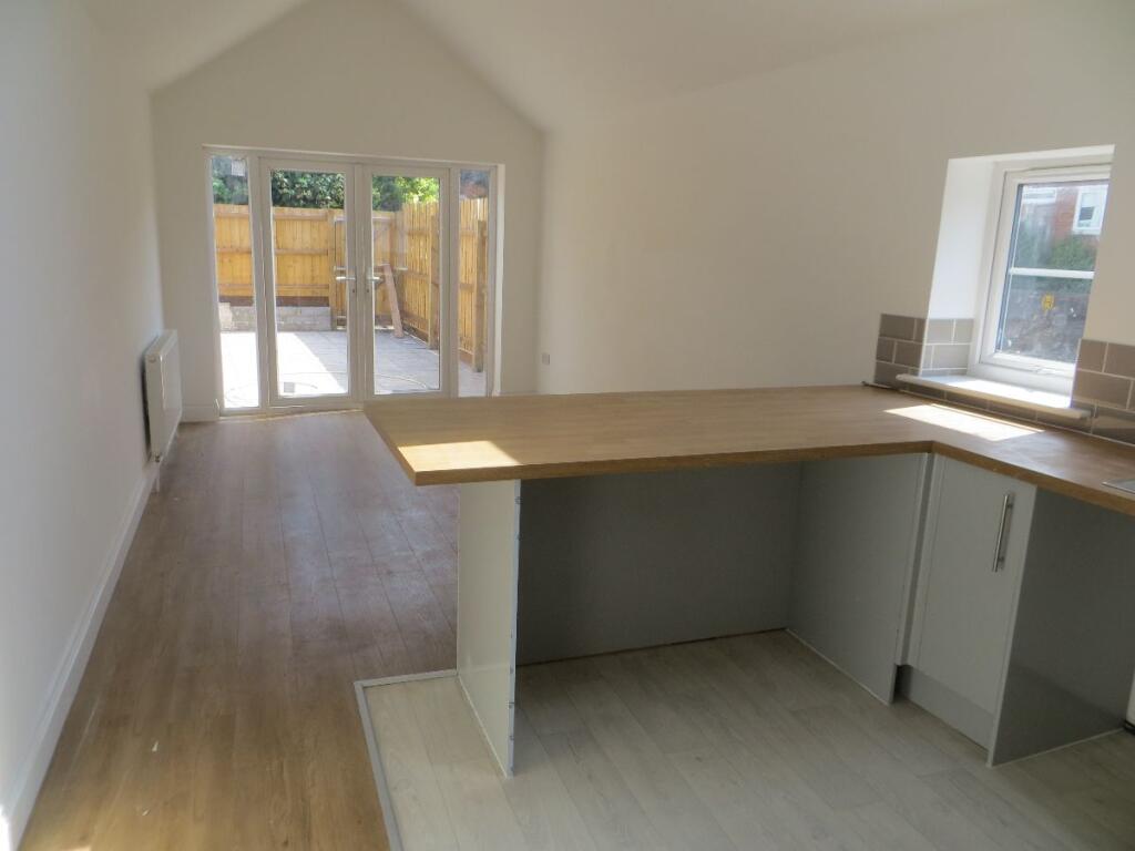 Additional image 5 of Fox Road