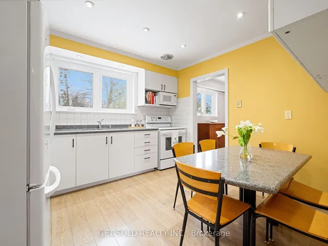 Additional image 10 of 50 Ringway Cres