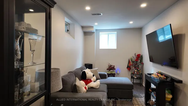 Additional image 34 of 110 Apple Valley Way