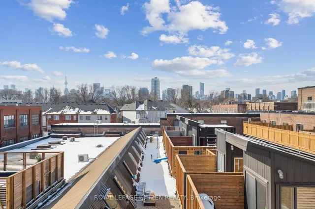 Additional image 40 of 326 Carlaw Ave Unit 201