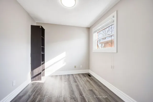 Additional image 28 of 79 Ecclestone Dr