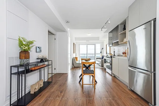 Additional image 16 of 395 Dundas St Unit 413