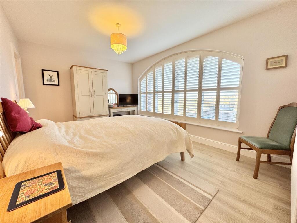 Additional image 17 of Boltongate