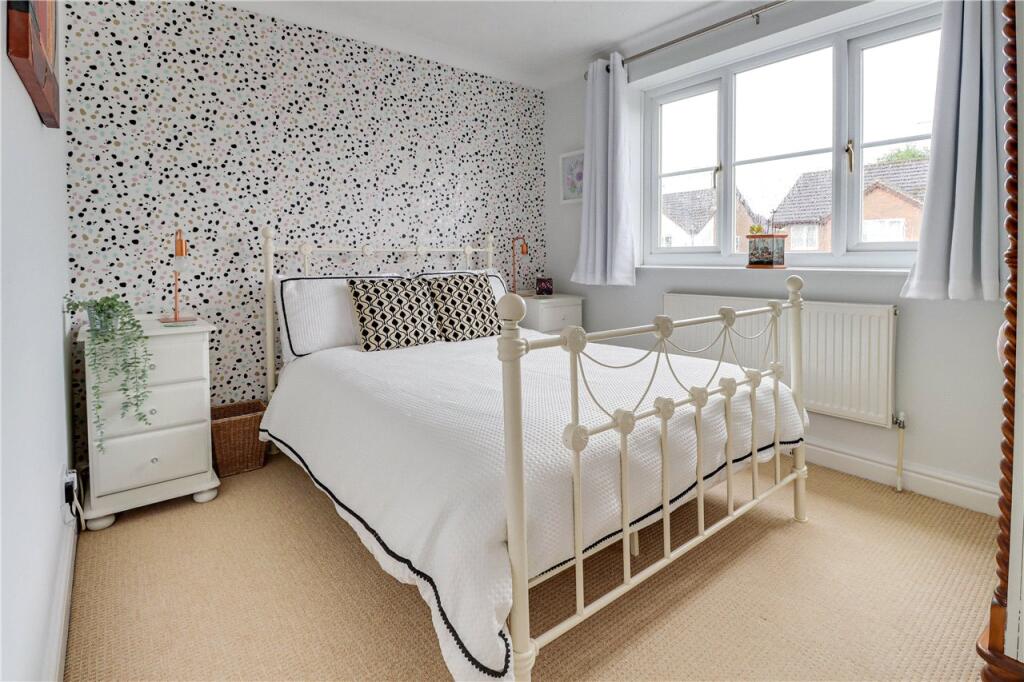 Additional image 16 of Bewdley Close, Harpenden, AL5