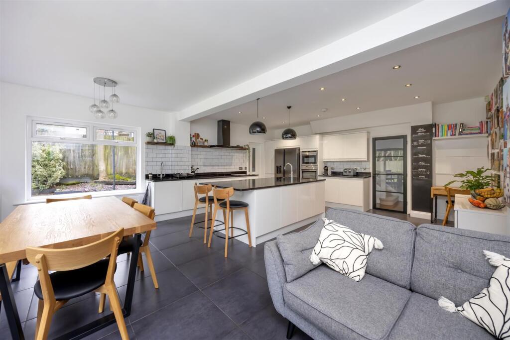 Additional image 8 of Cedars Gardens, Brighton