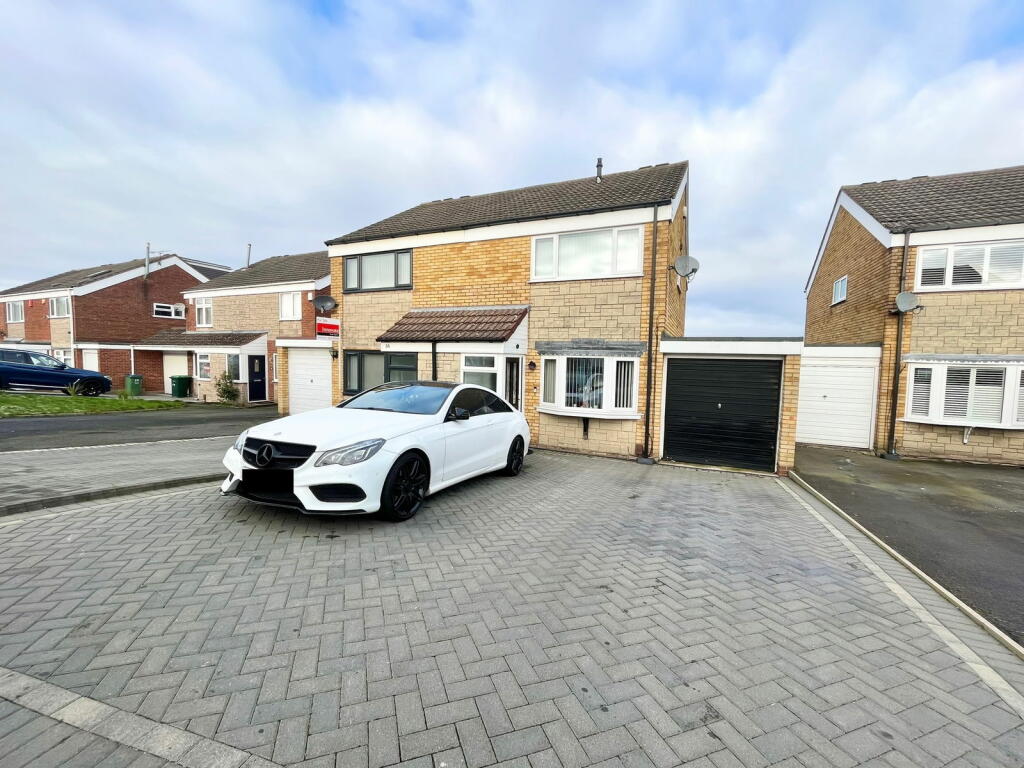 Additional image 24 of Pevensey Close, TIVIDALE, Oldbury.