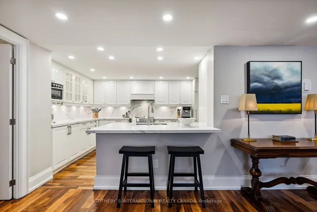 Additional image 8 of 15 Mcmurrich St Unit 401