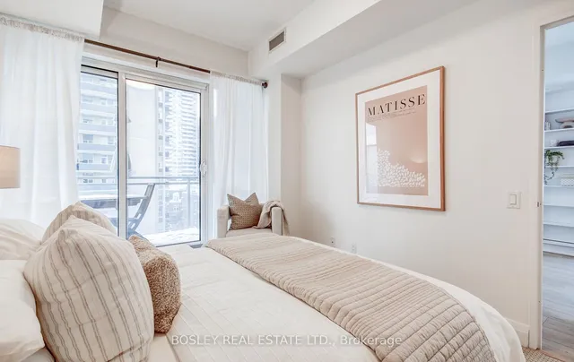 Additional image 23 of 83 Redpath Ave Unit 510