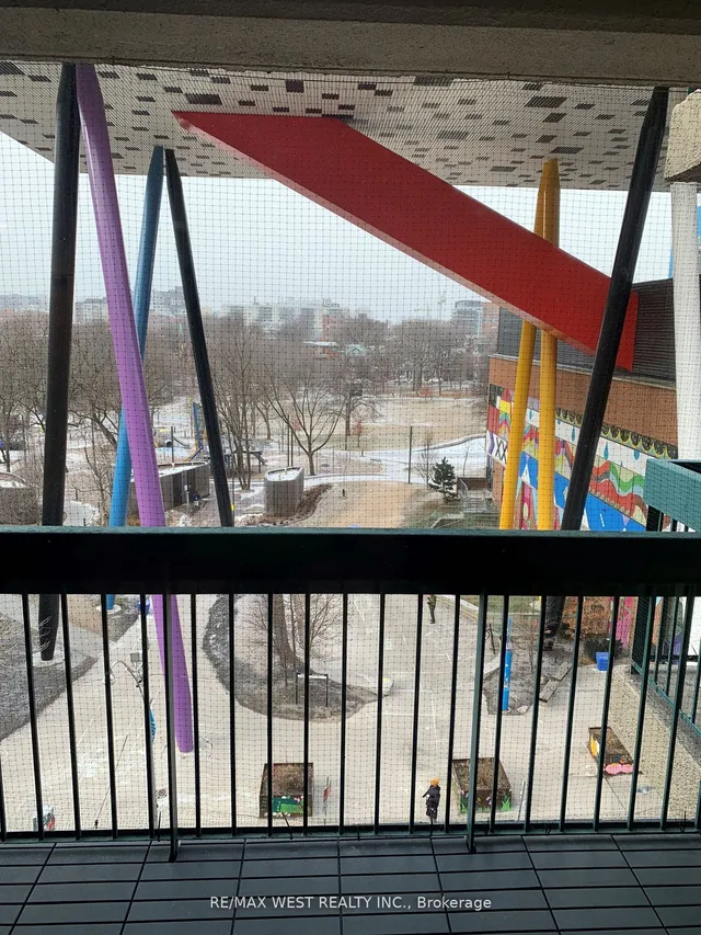 Additional image 9 of 73 McCaul St Unit 630