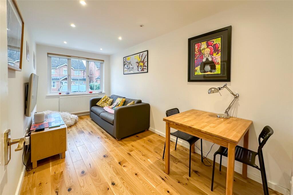 Additional image 5 of Wynches Farm Drive, St. Albans, Hertfordshire, AL4