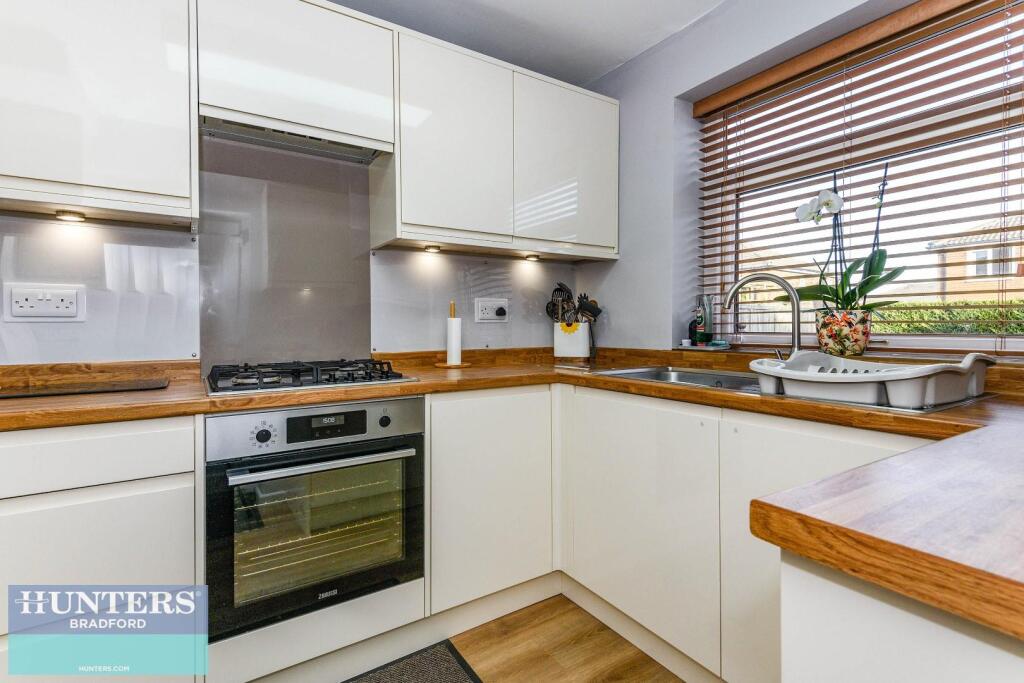 Additional image 9 of Overton Drive, Wibsey, Bradford, West Yorkshire, BD6 3NE