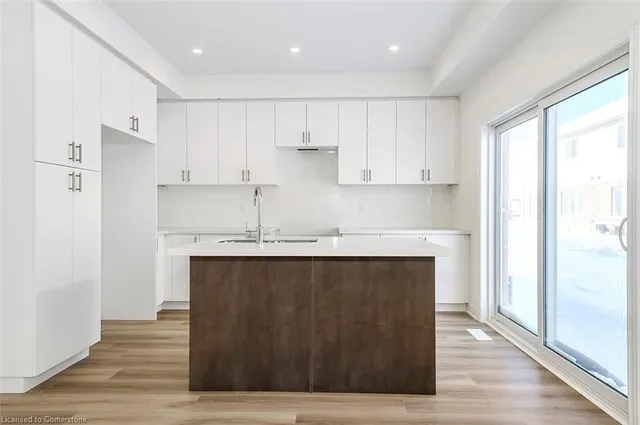 Additional image 13 of 205 Thames Way Unit 18