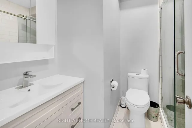 Additional image 24 of 2716 St Clair Ave Unit 13