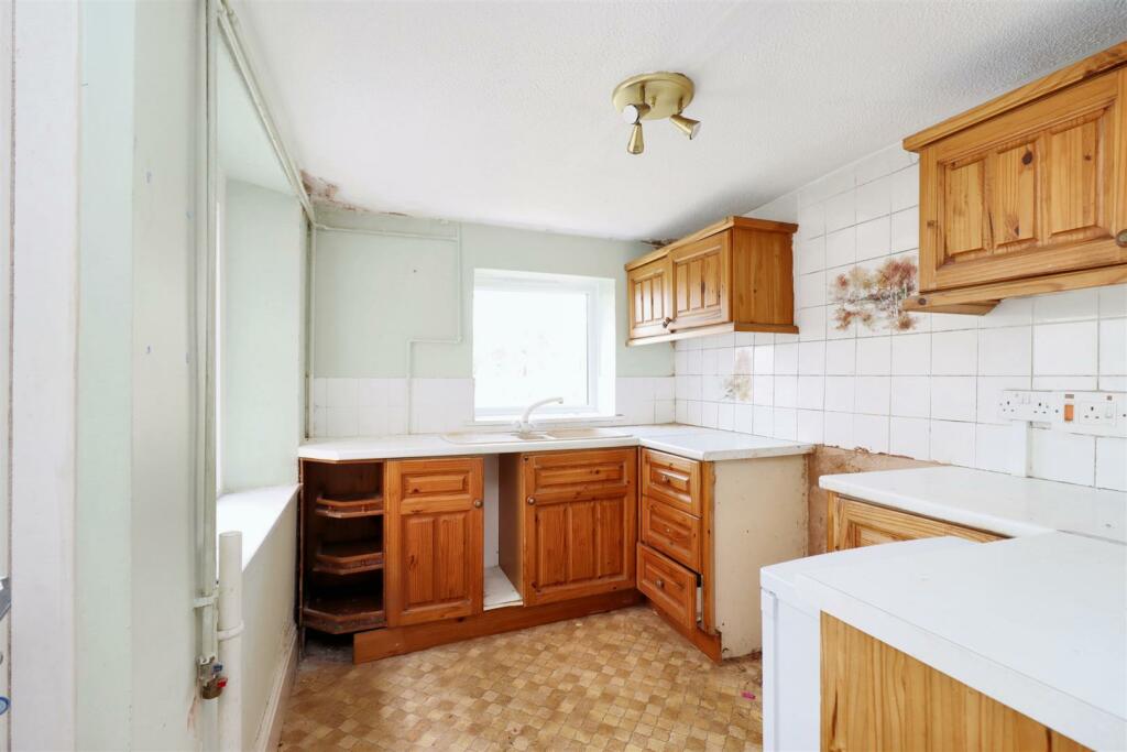 Additional image 5 of Character home in central Clevedon location