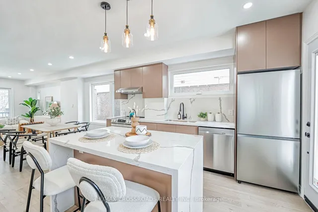 Additional image 4 of 548 Glebeholme Blvd