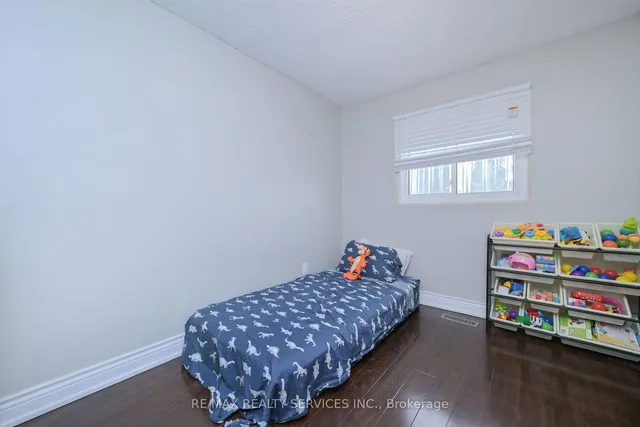 Additional image 23 of 54 Nancy McCredie Dr