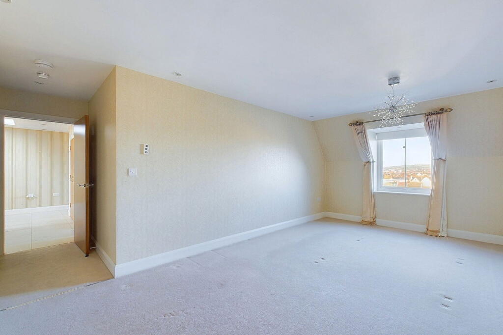 Additional image 12 of Marine Parade, Worthing, BN11 3FE