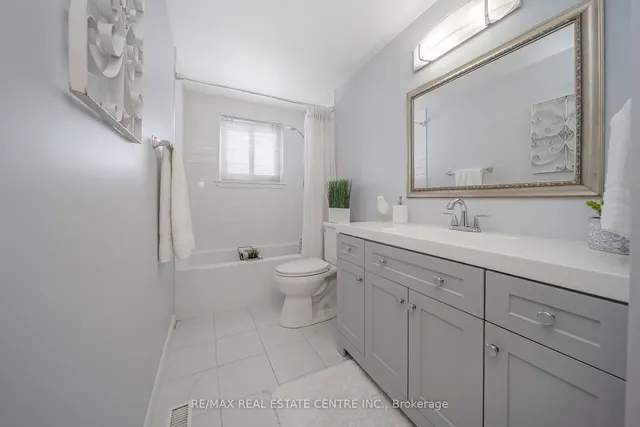 Additional image 37 of 32 Governor Grove Cres