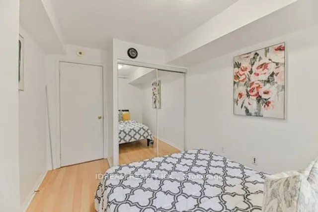 Additional image 23 of 4620 Guildwood Way Unit 5