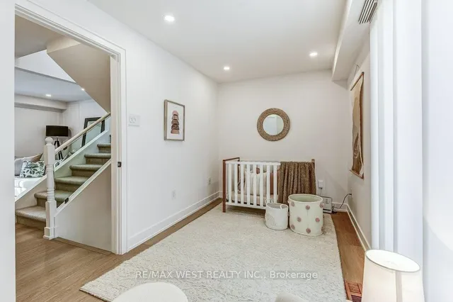 Additional image 19 of 121 Birch Ave