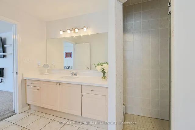 Additional image 28 of 27 Vista Green Cres