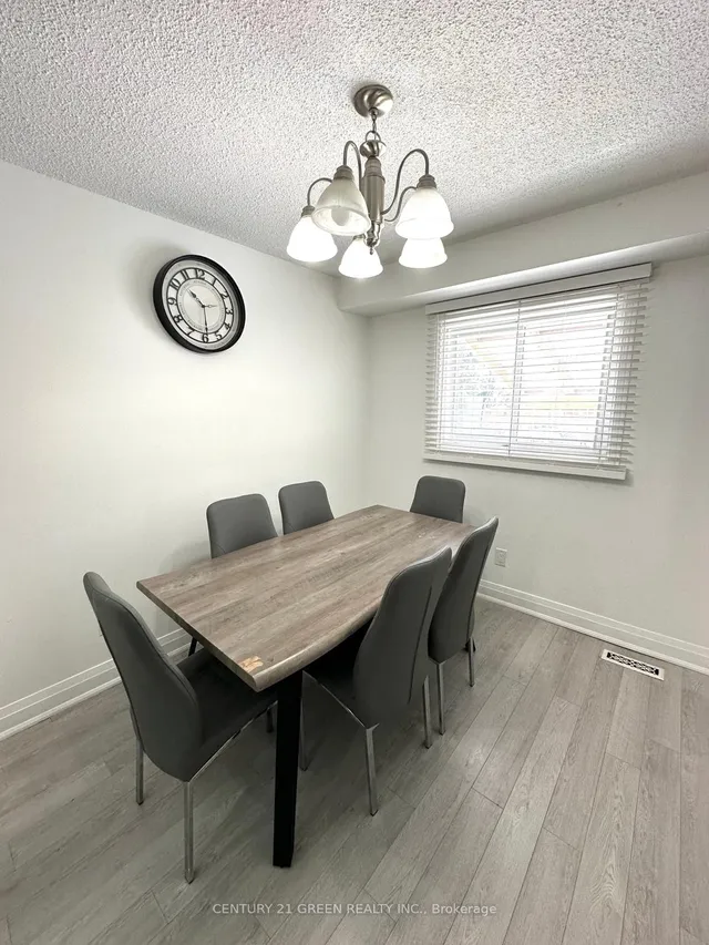 Additional image 23 of 864 Laurier Ave