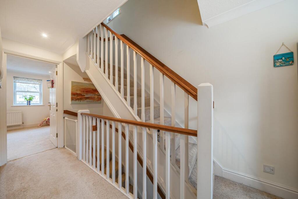 Additional image 9 of Vicarage Drive, Beckenham