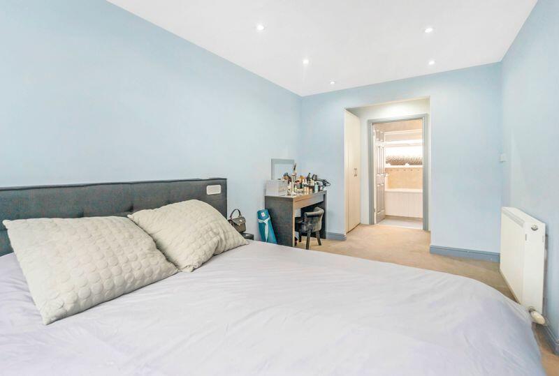 Additional image 17 of Riverside Close, St Georges - IMPRESSIVE 5 BED HOME