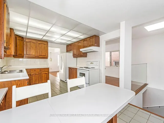 Additional image 21 of 42 Tilden Cres