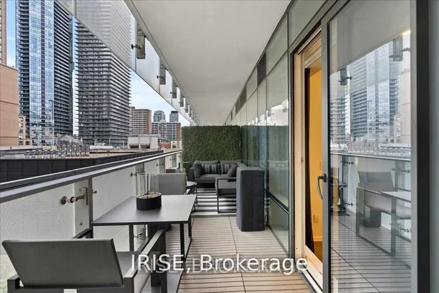 Additional image 29 of 1 Bloor St Unit 506