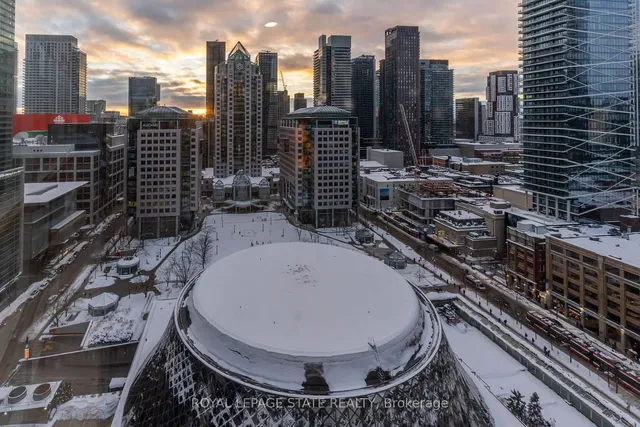 Additional image 36 of 71 Simcoe St Unit 2201