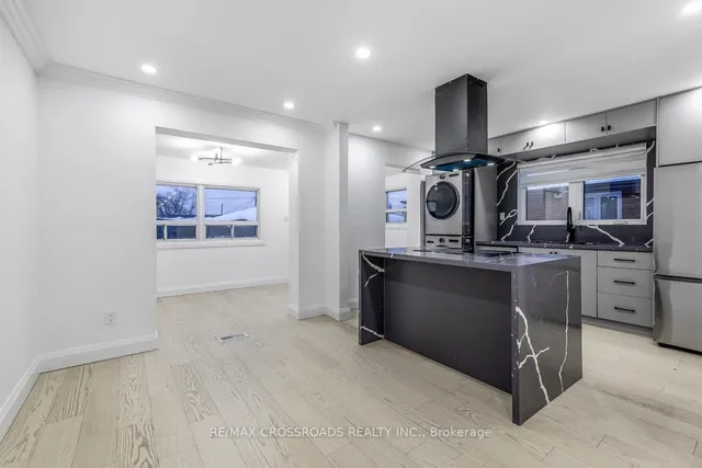 Additional image 24 of 67 Thurrock Rd