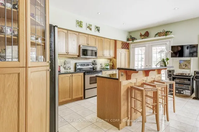 Additional image 9 of 17 Orchard Park Gate Unit 27