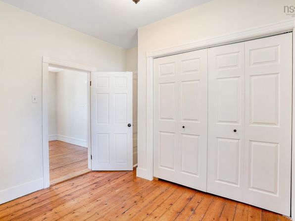 Additional image 4 of 43 Jubilee Rd, Bridgewater, NS B4V 2A3