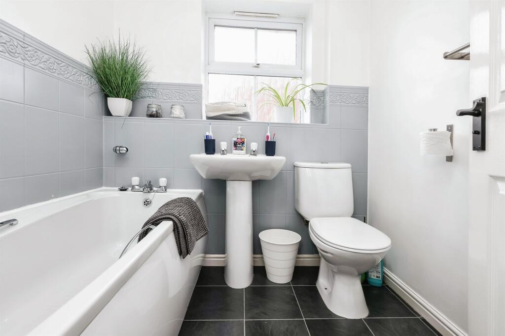 Additional image 12 of Hawksworth Crescent, Chelmsley Wood, Birmingham