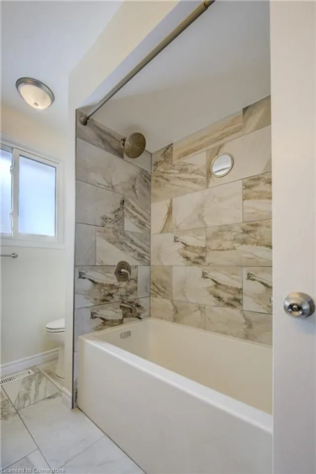 Additional image 24 of 8 Inadale Crt