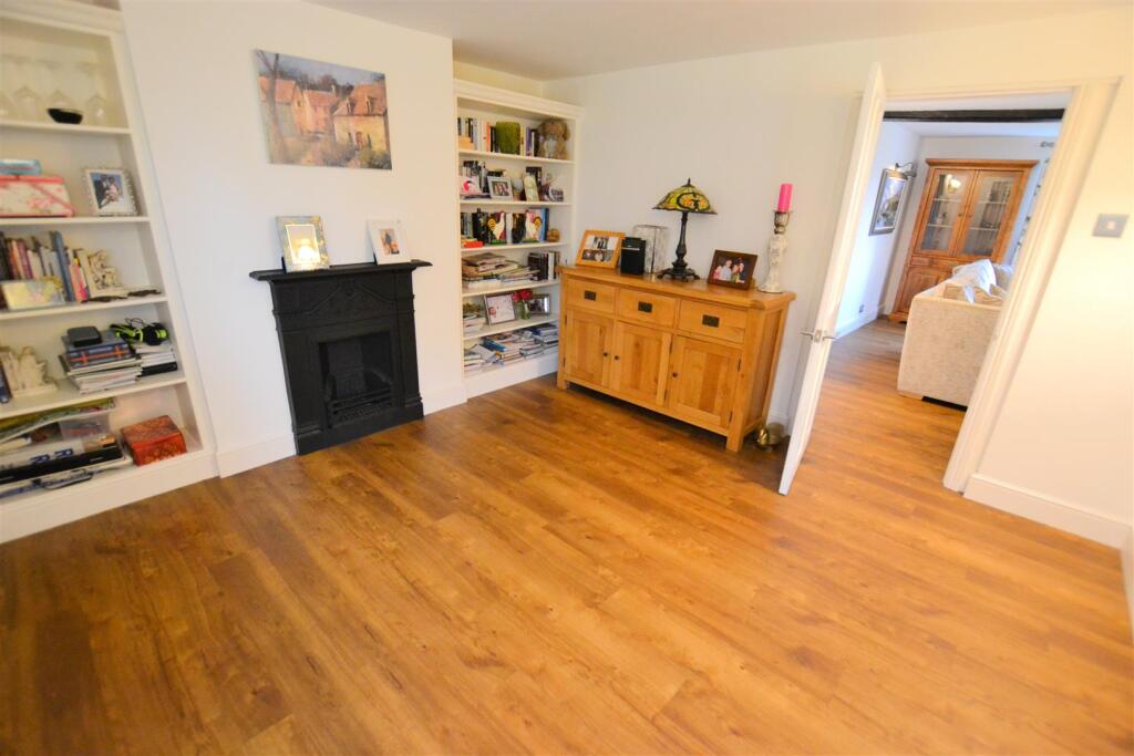 Additional image 18 of Woodside Green, Will Hill, Essendon