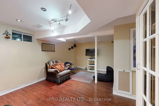 Additional image 31 of 238 Royal Salisbury Way