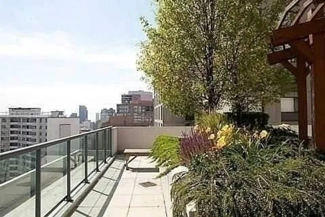 Additional image 17 of 1121 Bay St Unit 702