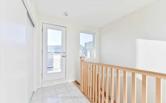 Additional image 20 of 19 Thomas Mulholland Dr