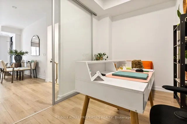 Additional image 16 of 264 Finch Ave Unit 11