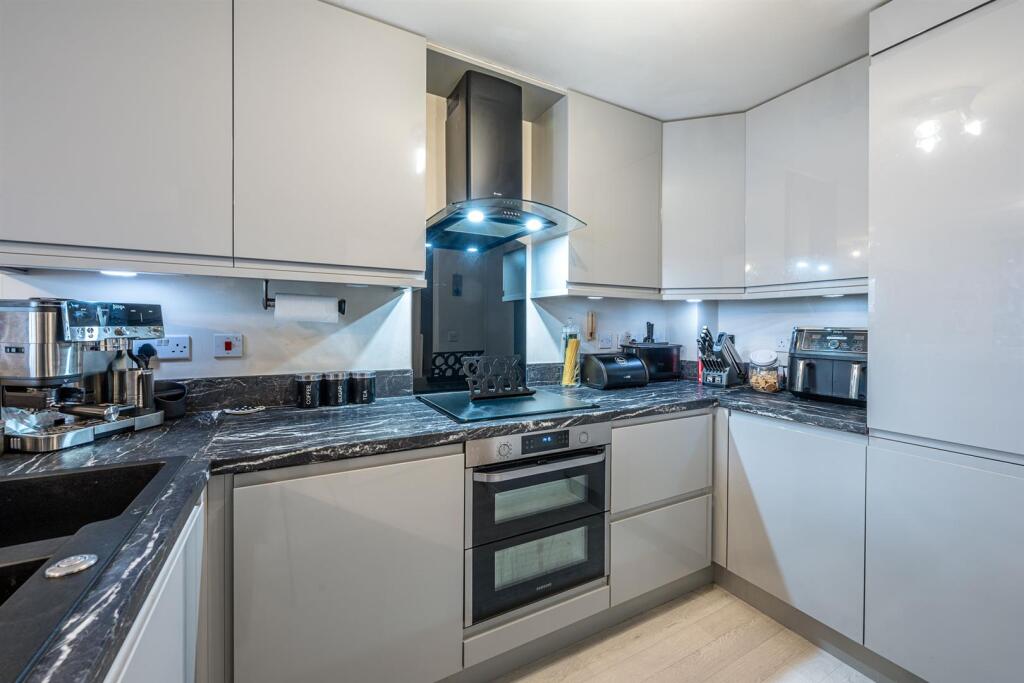 Additional image 12 of Sandwell Grove, Cradley Heath, B64 5DB