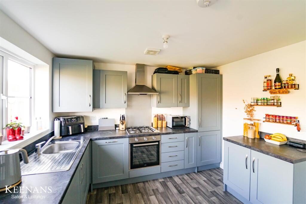 Additional image 8 of Park Gate Close