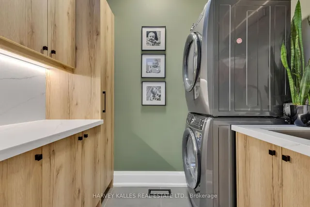 Additional image 37 of 72 Castlefield Ave