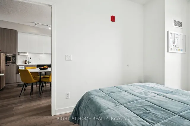 Additional image 31 of 5230 Dundas St Unit A629