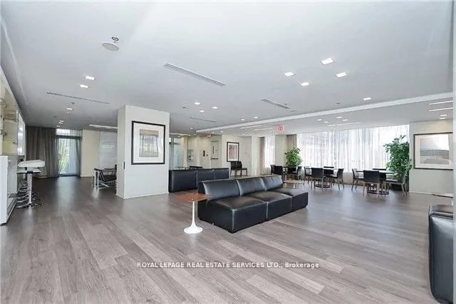 Additional image 29 of 16 Brookers Lane Unit 812