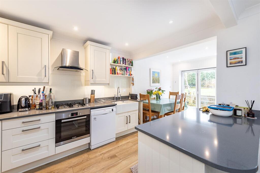 Additional image 13 of Park Rise, Harpenden