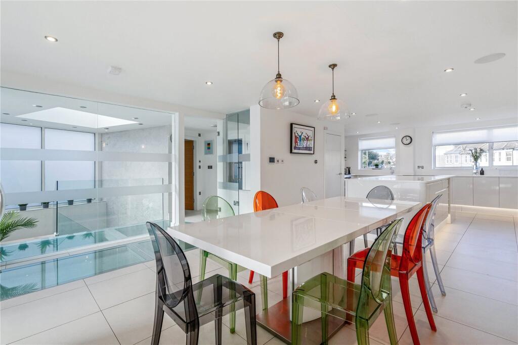 Additional image 8 of Alumhurst Road, Bournemouth, BH4