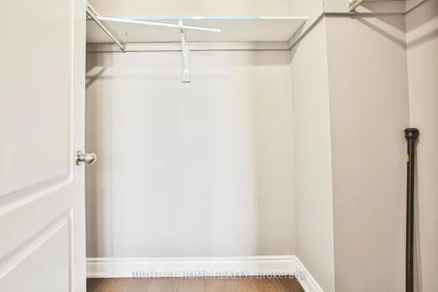 Additional image 39 of 590 North Service Rd Unit 102